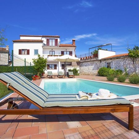 Holiday Home Elvis, Village Kujici Hreljići Екстериор снимка