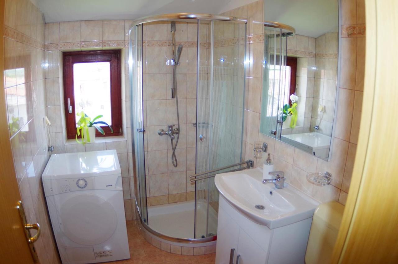 Holiday Home Elvis, Village Kujici Hreljići Екстериор снимка