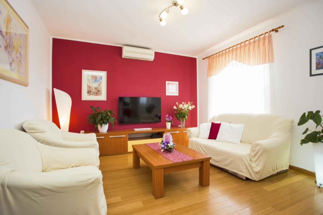 Holiday Home Elvis, Village Kujici Hreljići Екстериор снимка