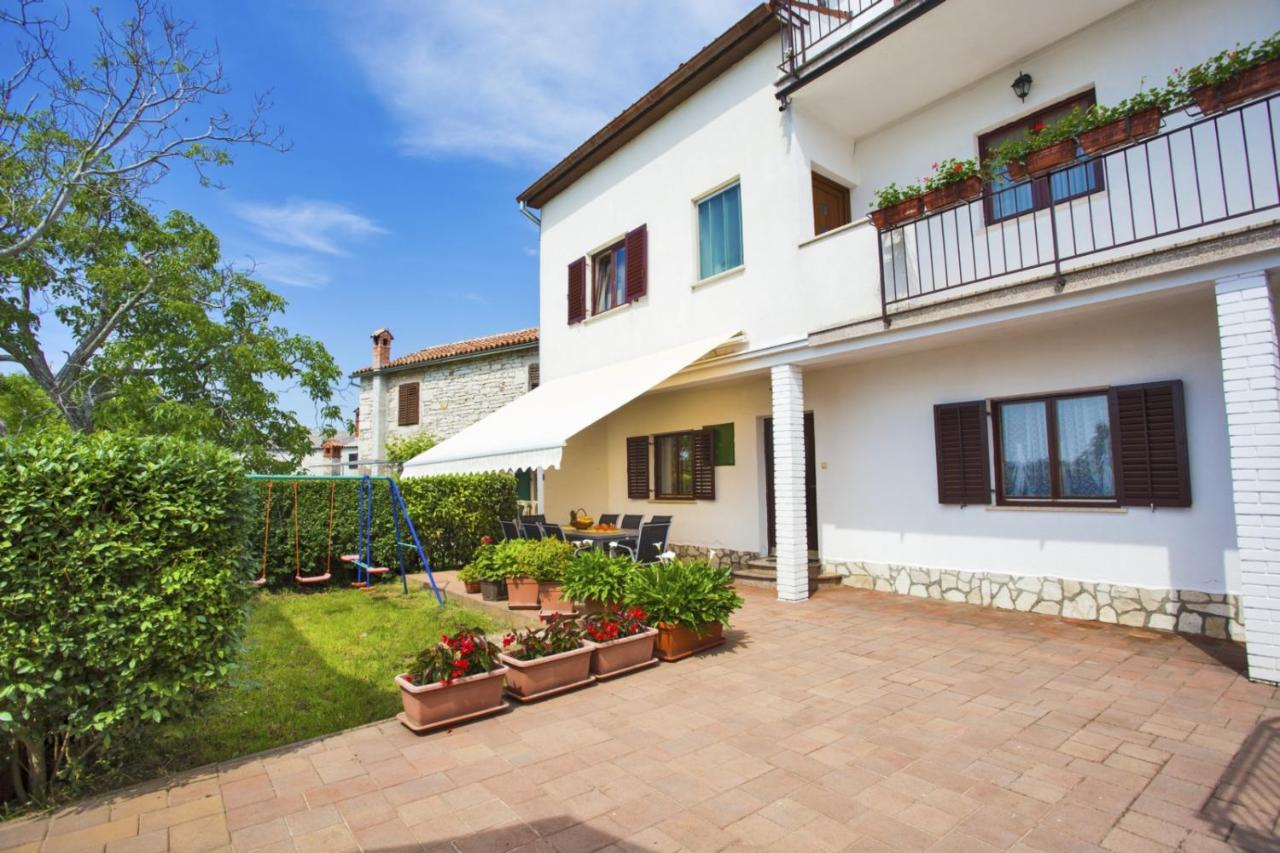 Holiday Home Elvis, Village Kujici Hreljići Екстериор снимка